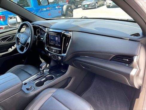 Used 2023 Chevrolet Traverse LT w/ Midnight/Sport Edition AWD/4WD image 14