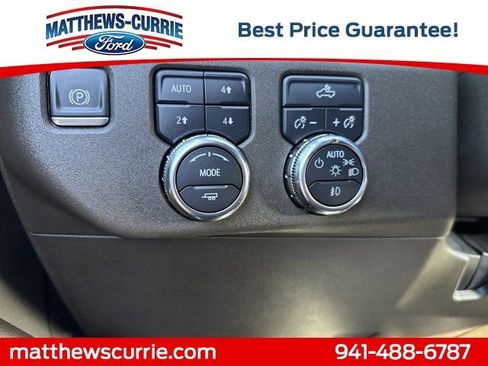 Used 2024 GMC Sierra 3500 SLE w/ SLE Convenience Package image 27