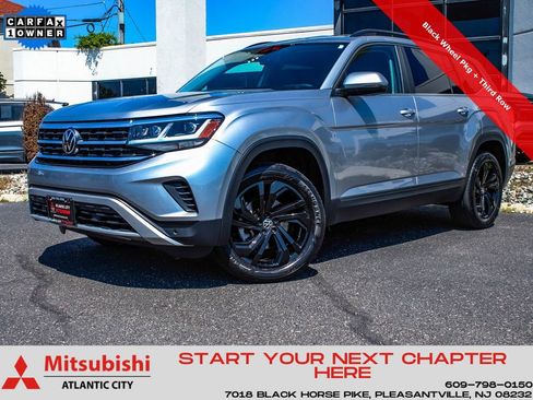 Used 2023 Volkswagen Atlas SE w/ Black Wheel Package AWD/4WD image 1