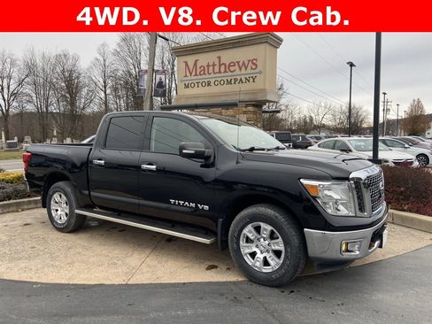 Used 2018 Nissan Titan SV image 1