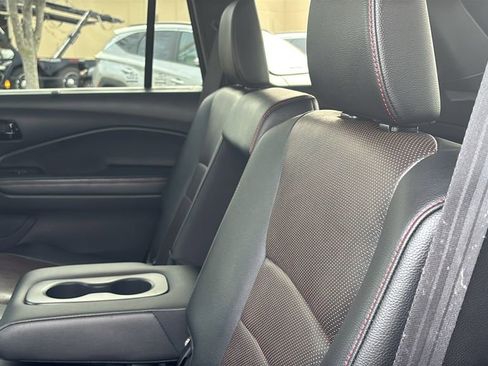 Used 2024 Honda Passport Black Edition image 30