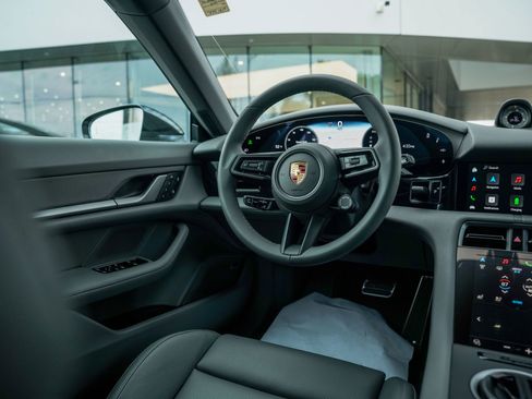 New 2025 Porsche Taycan 4 Cross Turismo image 4