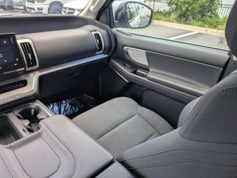 Used 2025 Ford Expedition Max Active AWD/4WD image 15