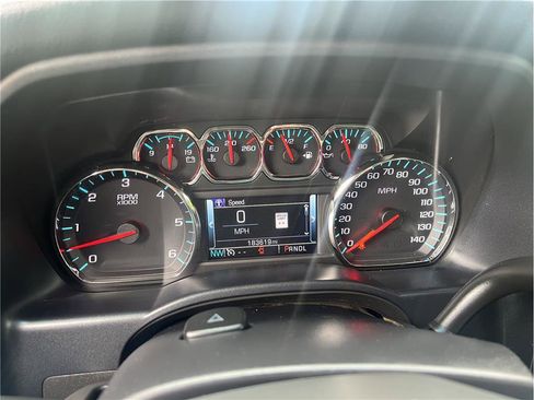 Used 2017 GMC Sierra 1500 SLT w/ Enhanced Driver Alert Package AWD/4WD image 20