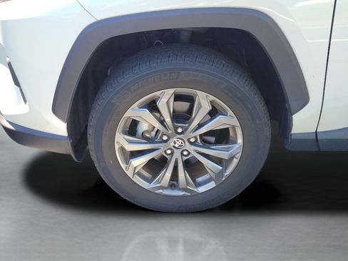 Certified 2022 Toyota RAV4 Limited AWD/4WD image 30