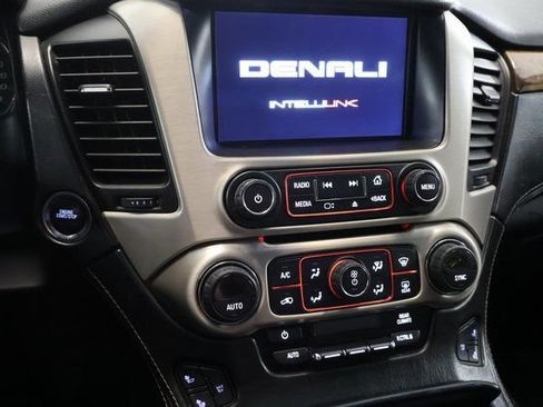 Used 2015 GMC Yukon Denali w/ Open Road Package RWD image 22