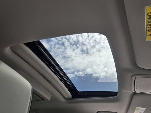 Certified 2025 Honda Odyssey Touring image 21