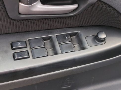 Used 2009 Suzuki SX4 AWD Hatchback w/ Touring Pkg image 11
