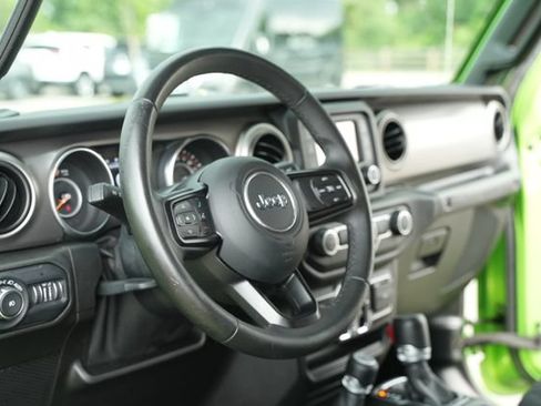 Used 2019 Jeep Wrangler Unlimited Sport S AWD/4WD image 27