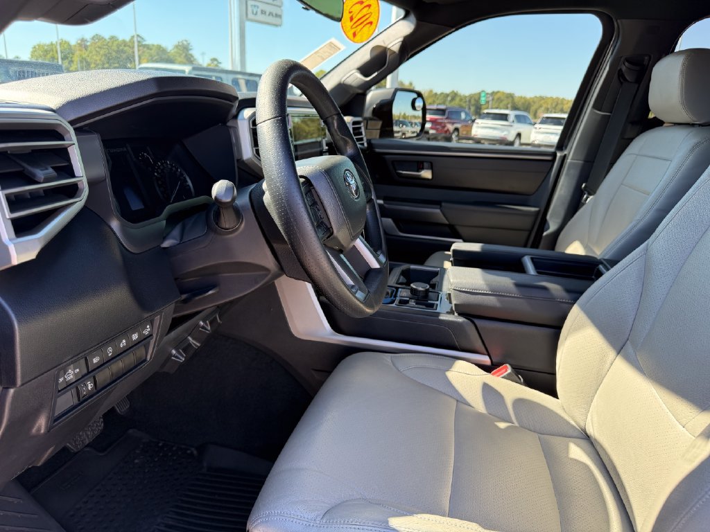 Used 2025 Toyota Tundra SR5 w/ SR5 Convenience Package AWD/4WD image 4