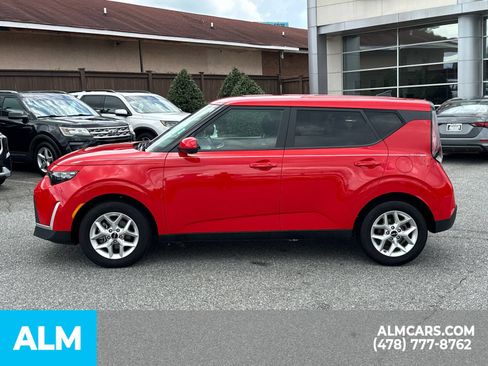 Used 2024 Kia Soul S FWD image 9