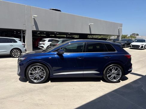 Used 2025 Audi Q4 e-tron Premium Plus w/ Premium Plus AWD/4WD image 9