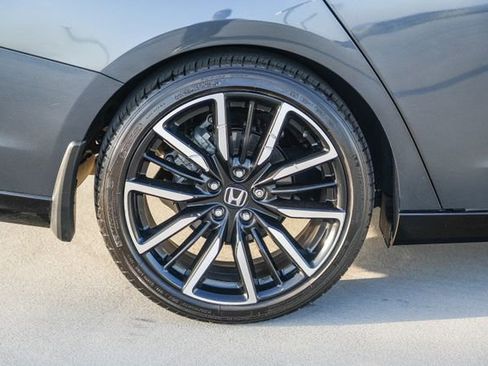 Used 2025 Honda Accord Touring image 13
