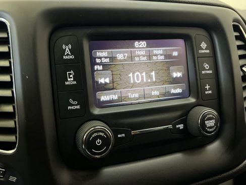 Used 2018 Jeep Compass Latitude AWD/4WD image 22