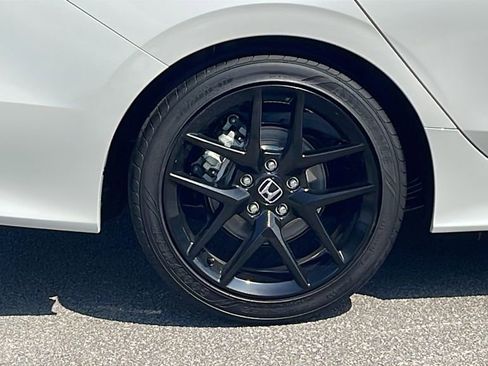 Used 2026 Honda Civic Sport Touring image 9