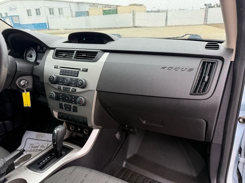 Used 2009 Ford Focus SE image 23