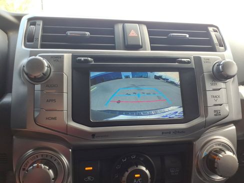 Used 2018 Toyota 4Runner SR5 Premium AWD/4WD image 22