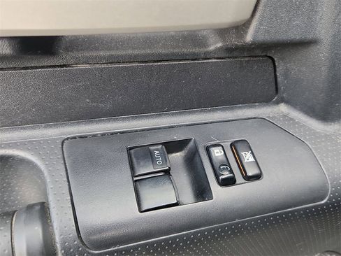 Used 2012 Toyota FJ Cruiser 4WD image 19