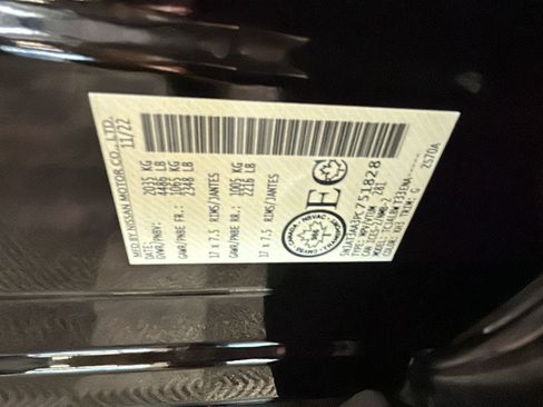 Used 2023 Nissan Rogue FWD image 11