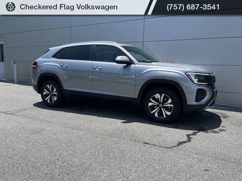 New 2025 Volkswagen Atlas Cross Sport SE image 24