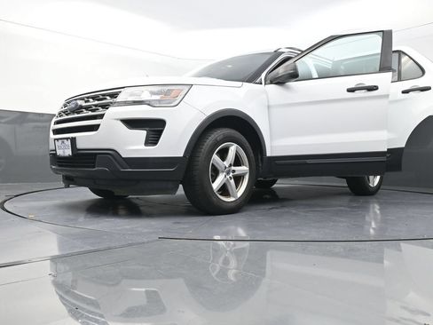 Used 2018 Ford Explorer 4WD w/ Class II Trailer Tow Package image 33