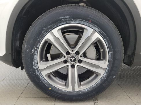 Used 2019 Mercedes-Benz GLC 300 image 31