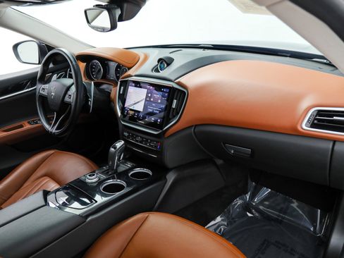 Certified 2022 Maserati Ghibli Modena Q4 image 12