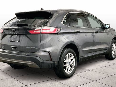 Used 2022 Ford Edge SEL w/ Convenience Package image 11