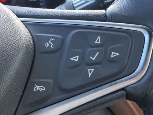 Used 2019 Chevrolet Equinox Premier FWD image 27