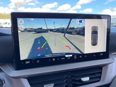 New 2026 Ford Explorer Active w/ Active Comfort Package image 9