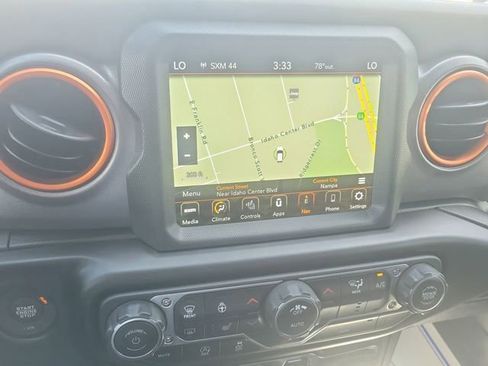 Used 2021 Jeep Gladiator Mojave image 16