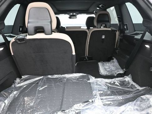 New 2026 Volvo XC90 B6 Plus w/ Protection Package Premier AWD/4WD image 30
