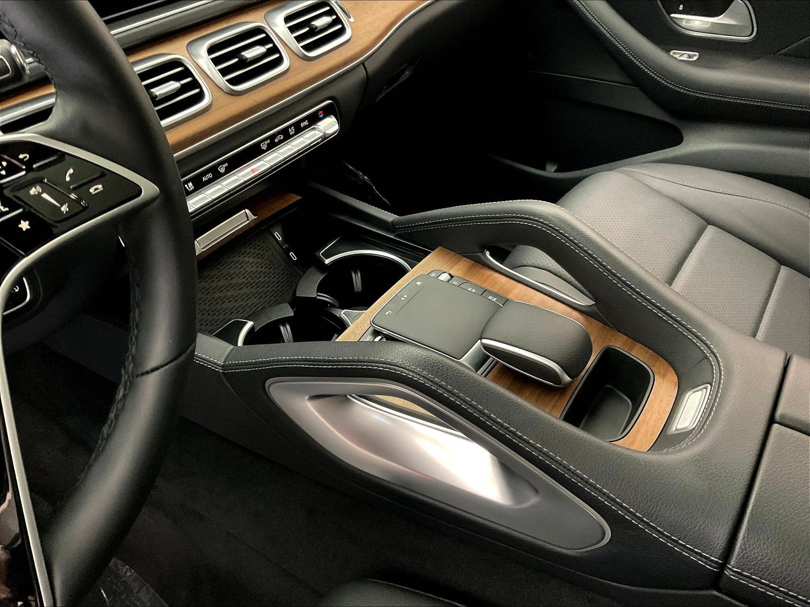 Certified 2025 Mercedes-Benz GLE 350 4MATIC image 18