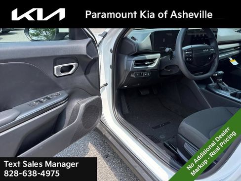 New 2026 Kia K4 FWD image 15