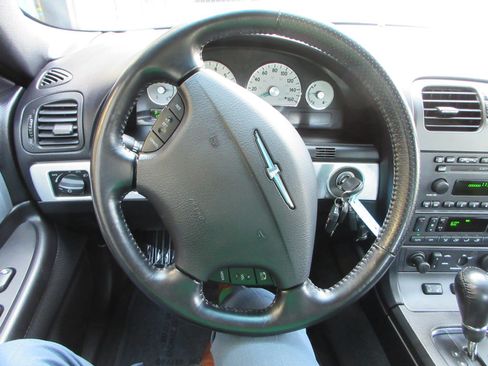 Used 2004 Ford Thunderbird RWD image 31
