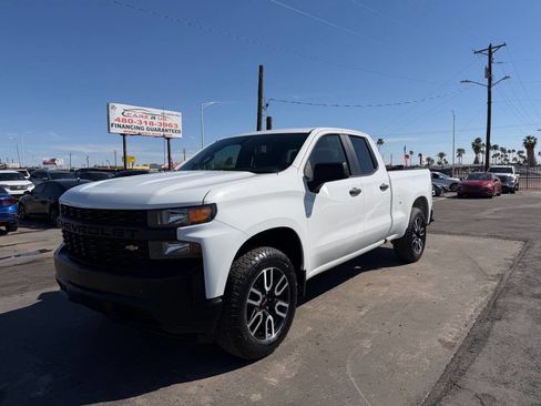 Used 2020 Chevrolet Silverado 1500 W/T w/ Trailering Package image 3