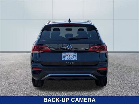 Used 2022 Volkswagen Taos S image 4