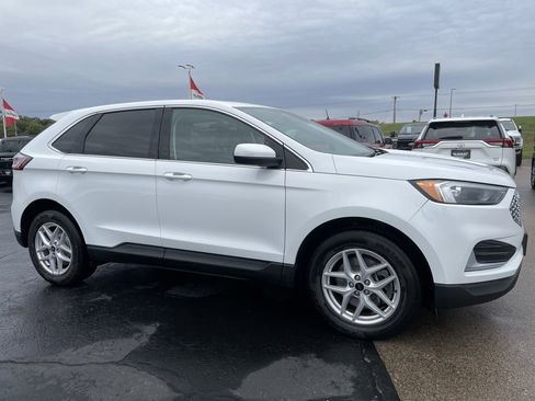 Used 2023 Ford Edge SEL image 2