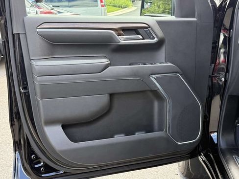Certified 2024 Chevrolet Silverado 1500 LT AWD/4WD image 9