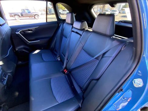 Used 2025 Toyota RAV4 XSE image 17