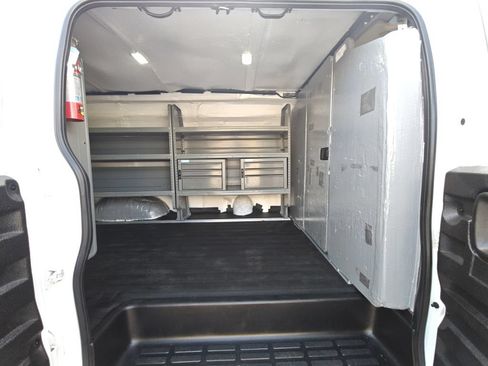 Used 2018 Chevrolet Express 2500 w/ Driver Convenience Package RWD image 26