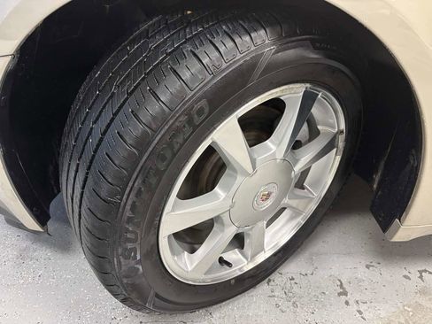 Used 2009 Cadillac CTS 3.6 w/ Wood Trim Package image 26