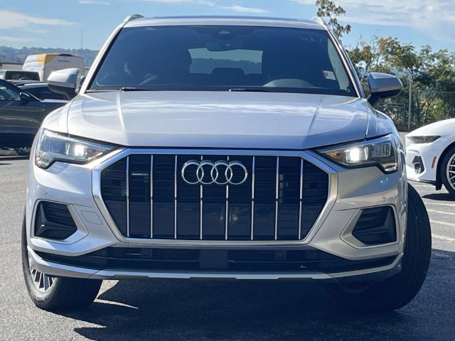 Used 2022 Audi Q3 2.0T Premium w/ Convenience Package AWD/4WD image 9
