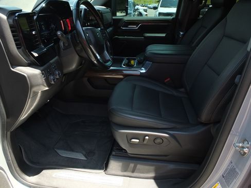 Used 2024 Chevrolet Silverado 2500 LT w/ Z71 Sport Edition AWD/4WD image 12