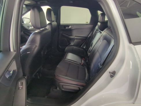 Used 2023 Ford Escape ST-Line image 5