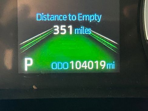 Used 2020 Toyota RAV4 XLE Premium image 23