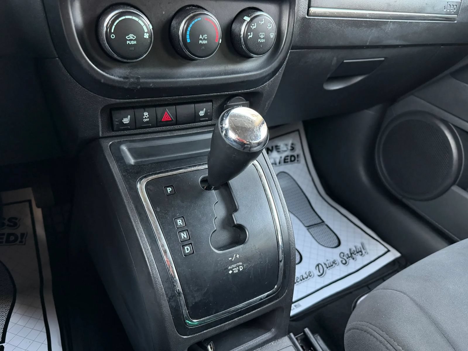 Used 2013 Jeep Patriot Latitude FWD image 20