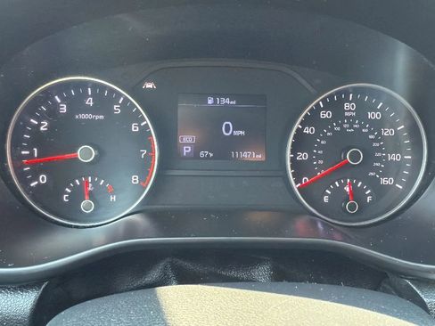 Used 2020 Kia Sportage LX image 16