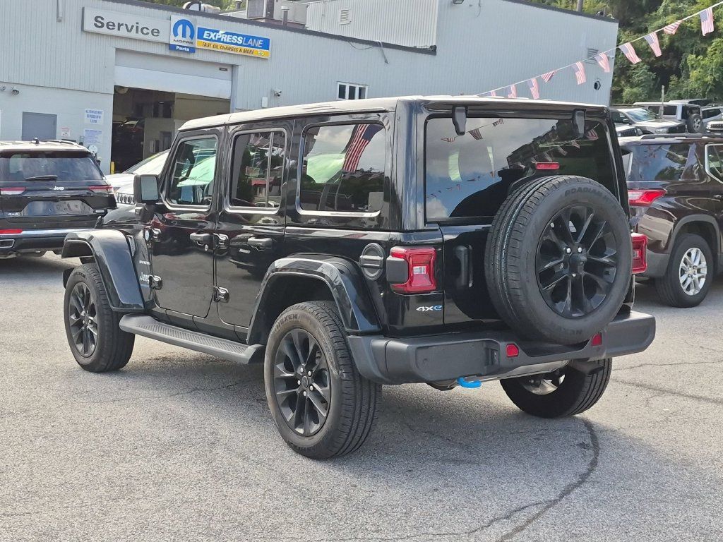 Used 2024 Jeep Wrangler Unlimited Sahara w/ Safety Group AWD/4WD image 8