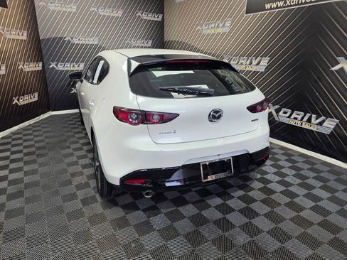 Used 2020 MAZDA MAZDA3 Hatchback FWD image 10